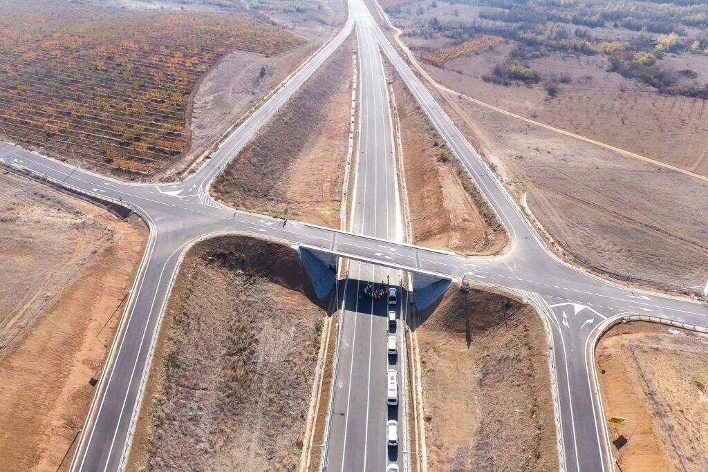 Construction of road section Gradsko–interchange Drenovo, part of road ...
