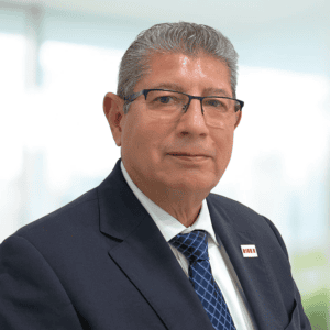 Larry Estrada Headshot